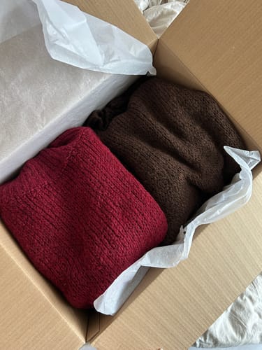 Customer photo review of Meli Strick Pullover - Weinrot