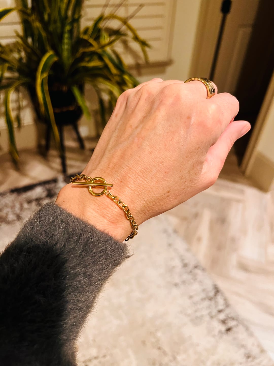 Customer photo review of Cuban T Bar Bracelet