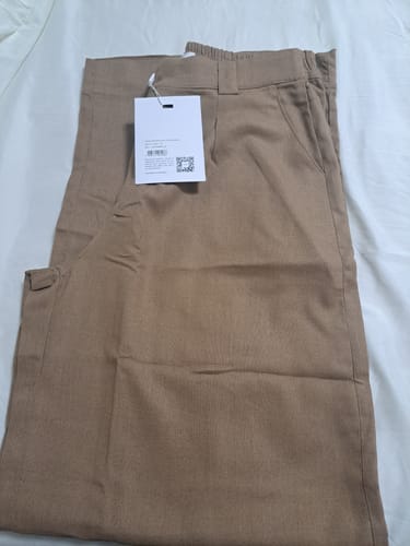 Sônia O. review of Calça Pantalona Linho Graviola Marrom Claro image 1 out of 2