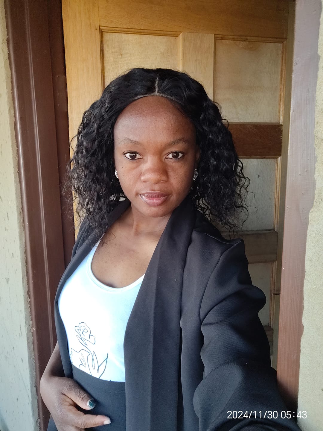 Customer photo review of 2 for 1 Wig Special - Gigi 12" & Olivia 8"