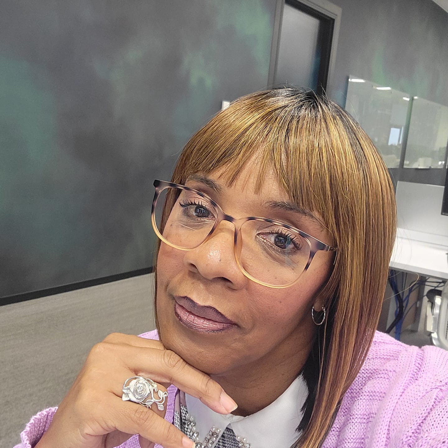 Customer photo review of Freetress Equal Synthetic Hair Wig LITE 001
