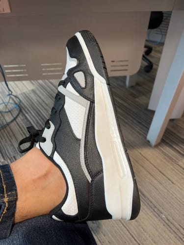 Customer photo review of XANDER White Black Men's casual sneaker