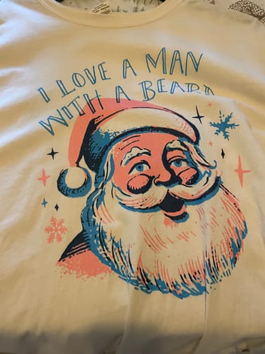 Customer photo review of I Love a Man With a Beard Comfort Colors Tee