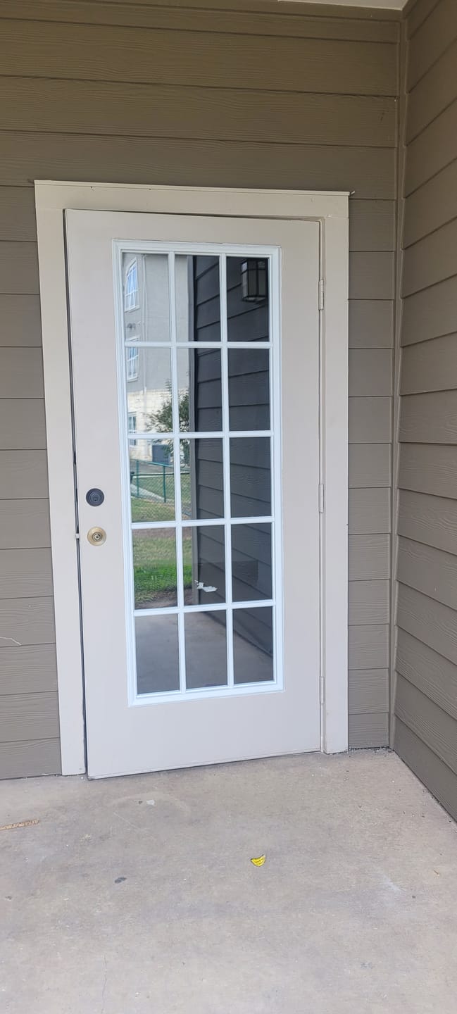 Customer photo review of Clear 15 Lite Glass and Frame Kit (Full Lite)