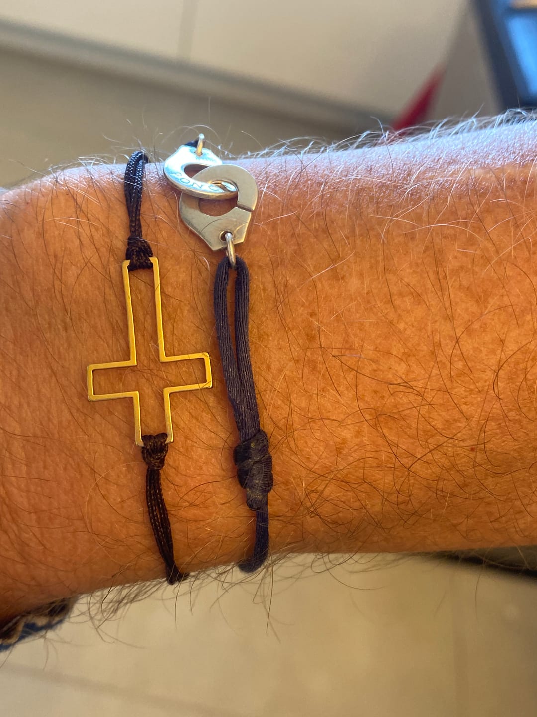 Customer photo review of Luz Interior | Pulsera | by Equannt