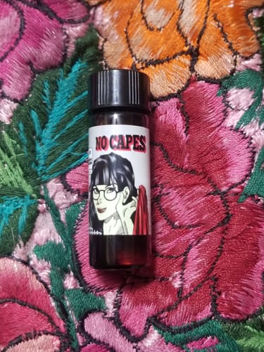 Customer photo review of No Capes