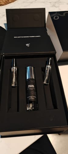 Customer photo review of Rouge Avenue | Eau de Parfum