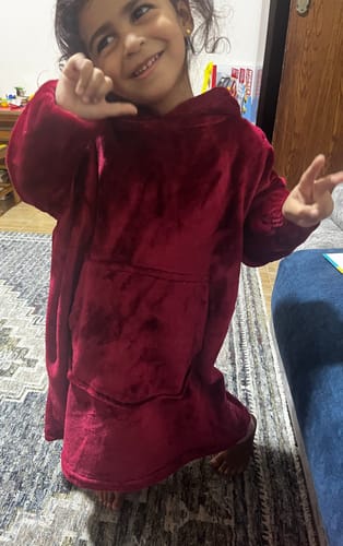 Customer photo review of Kids wearable blanket with hoodie