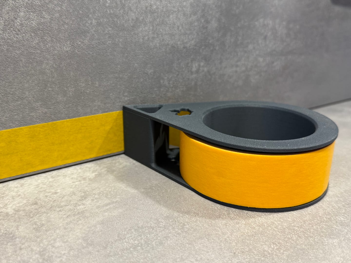 Customer photo review of Basic Goldband - Klebeband Malerkrepp UV-30