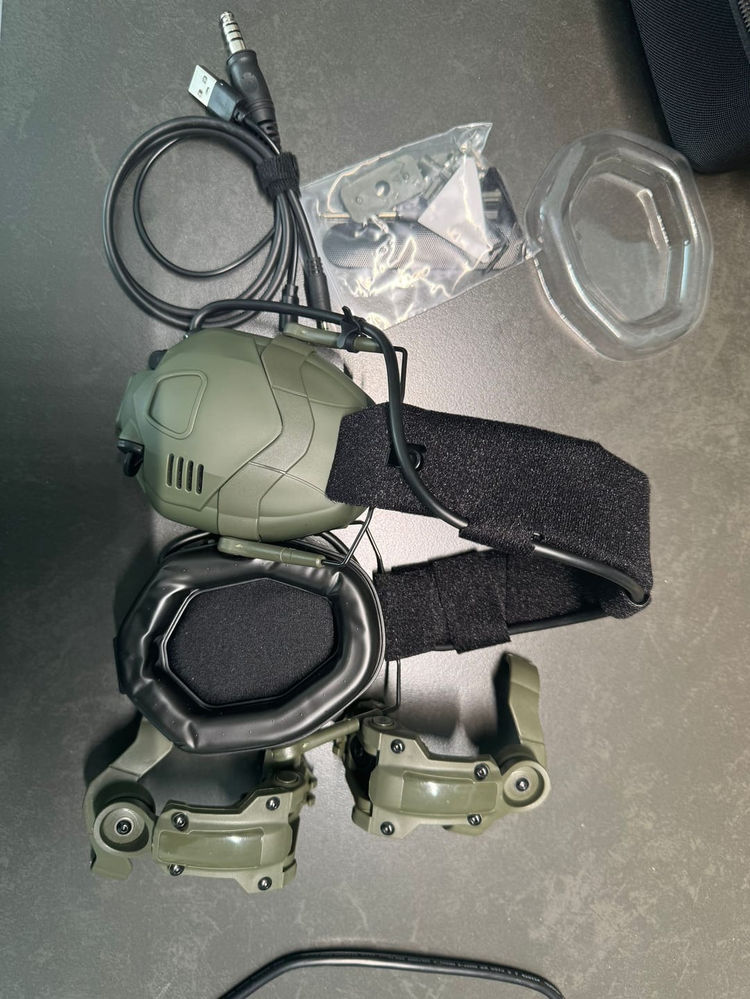 Customer photo review of Bluetooth Noisecanceling Tactical Headset