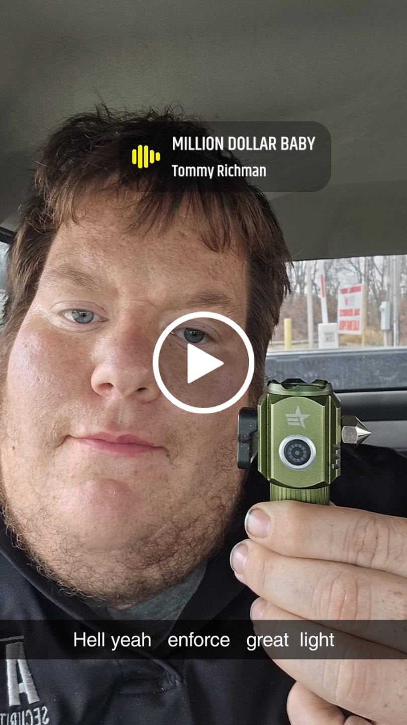 Customer video review of Multi-Fuctional Car Hammer