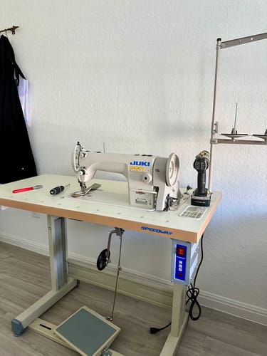 Customer photo review of JUKI DU1181N Single Needle Top and Bottom Feed Walking Foot Sewing Machine Assembled with Servo Motor, Table and Stand Included