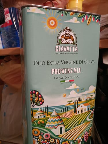 Customer photo review of Olio di Oliva che non pizzica in gola Latta da 5 litri  in offerta
