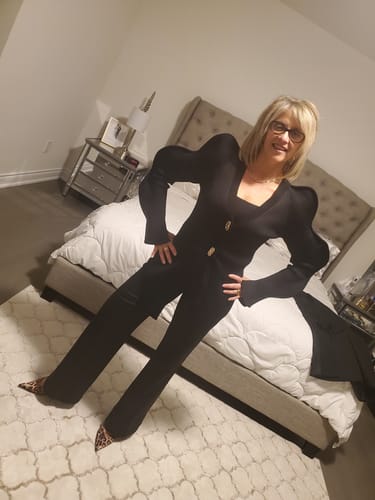 Customer photo review of Skinny V-Neck Knitted Cardigan