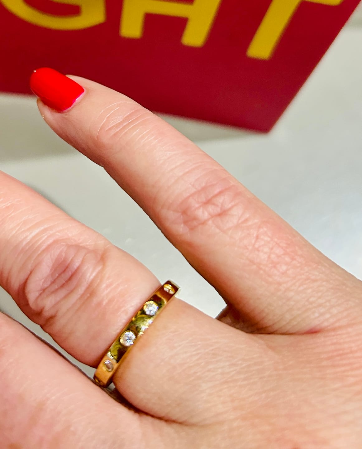Customer photo review of Versa Lab Grown Diamond Band Ring
