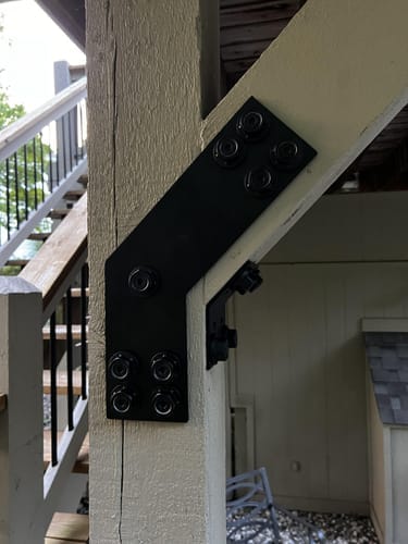 Customer photo review of L Bracket 45 Degree - Industrial Style - For 6 Inch Lumber