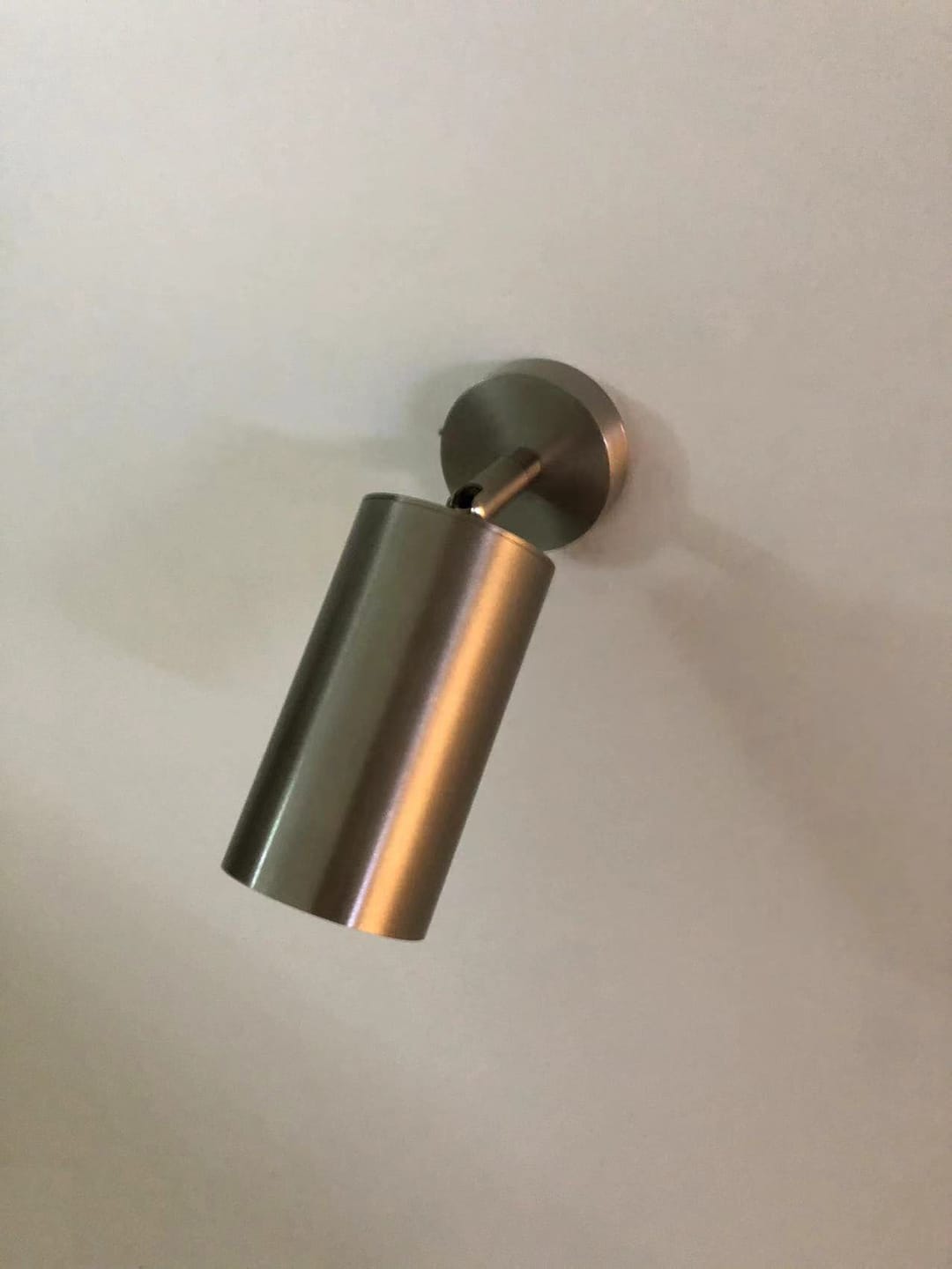Customer photo review of Contemporary 1-light Adjustable Ceiling Spotlight Track Light