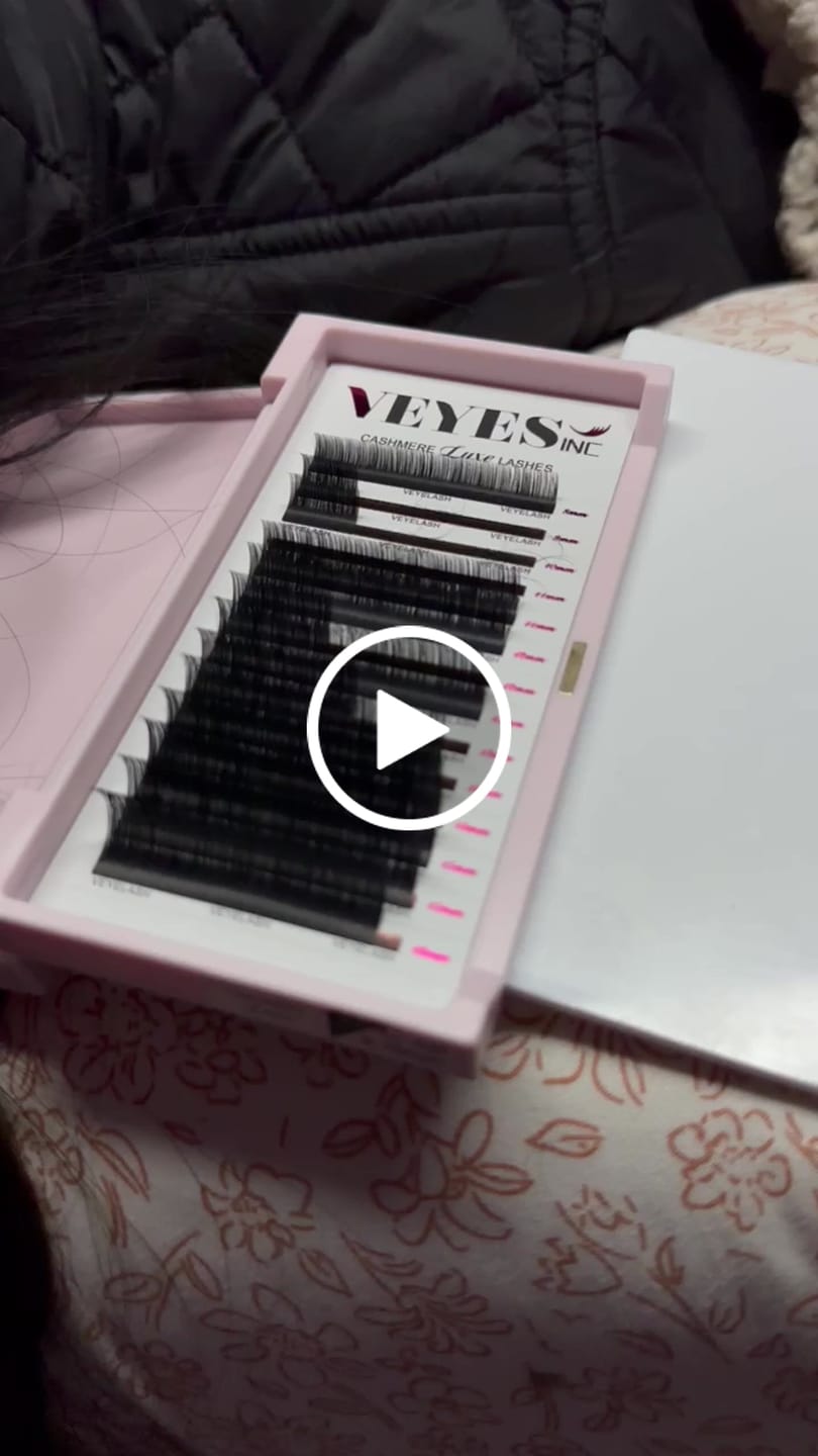Customer video review of Veyes Cashmere Luxe Lashes
