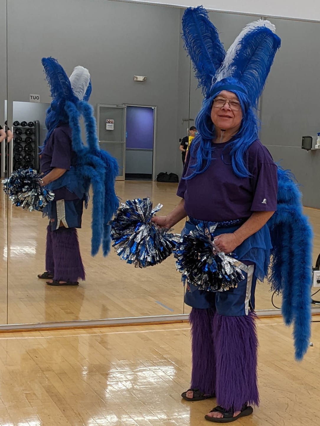 Customer photo review of Ostrich Feather Boa - 4Ply
