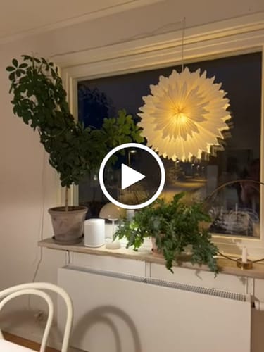 Customer video review of Bordslampa - Svamplampa Flowerbud - Batteridriven 5000 mAH