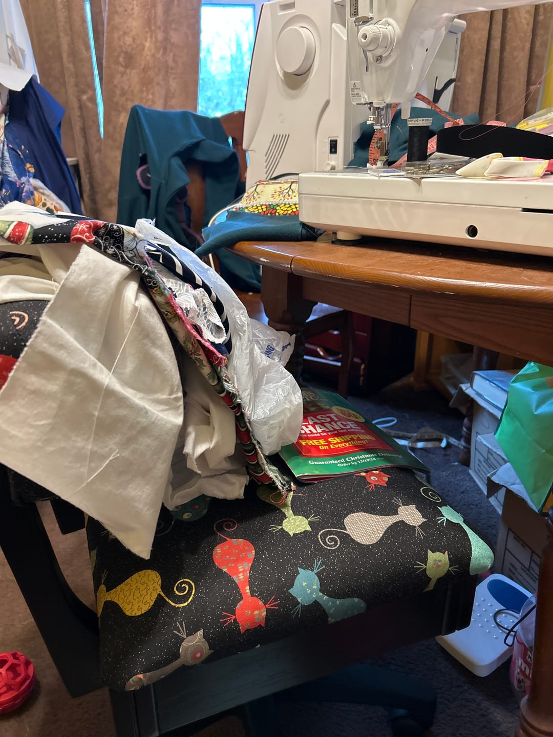 Customer photo review of Arrow Hydraulic Sewing Chair