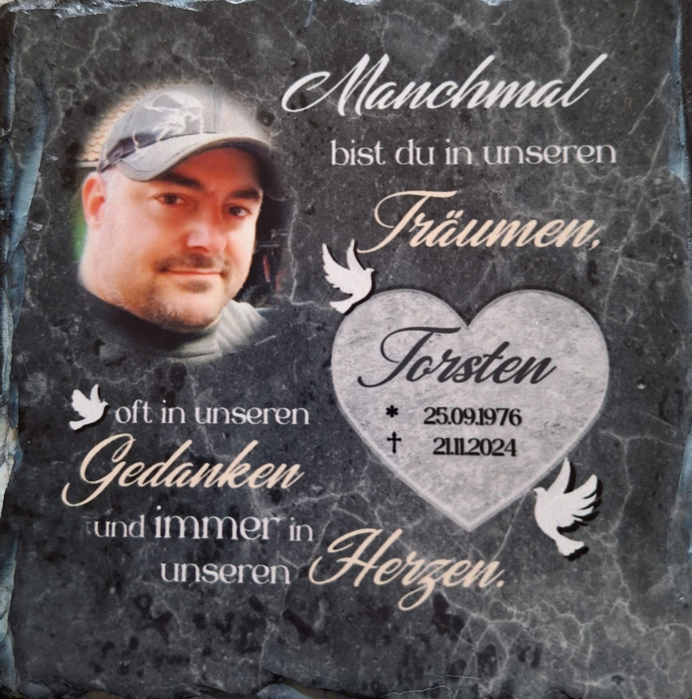 Customer photo review of In unseren Herzen - Personalisierte Schiefertafel
