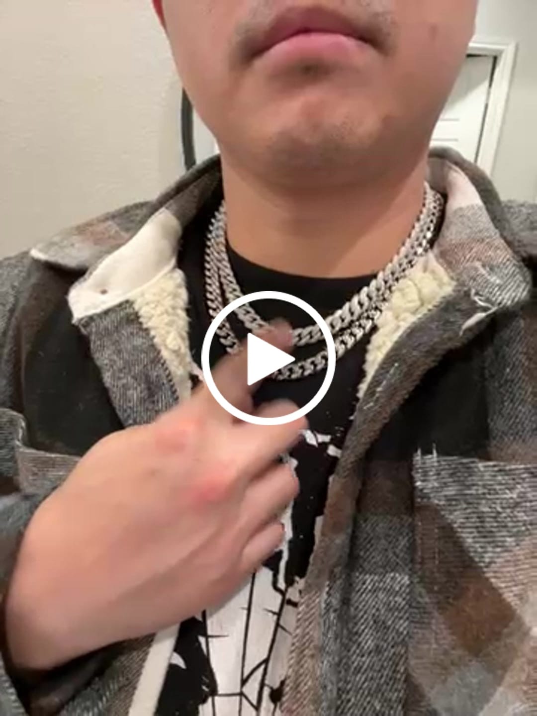 Customer video review of 8mm Iced Cuban Link Chain - White Gold