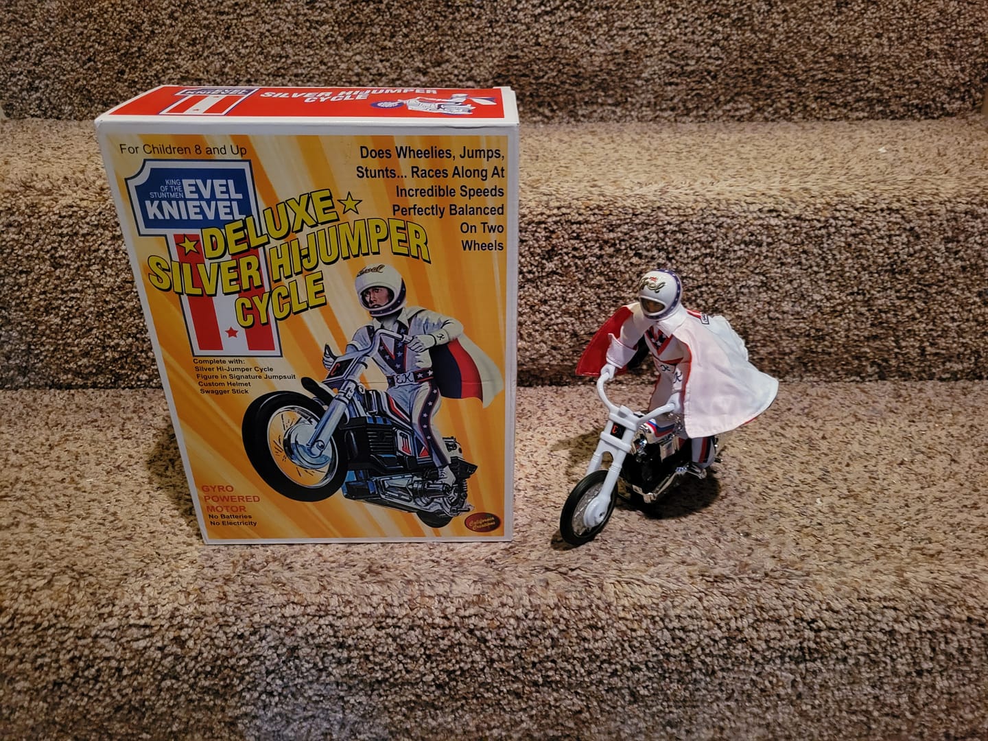 Customer photo review of Evel Knievel Deluxe Silver High Jumper Stunt Cycle