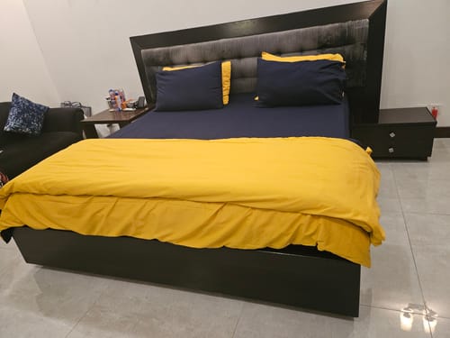 Customer photo review of Ferrera Black & Grey (Reversible) Bed Set