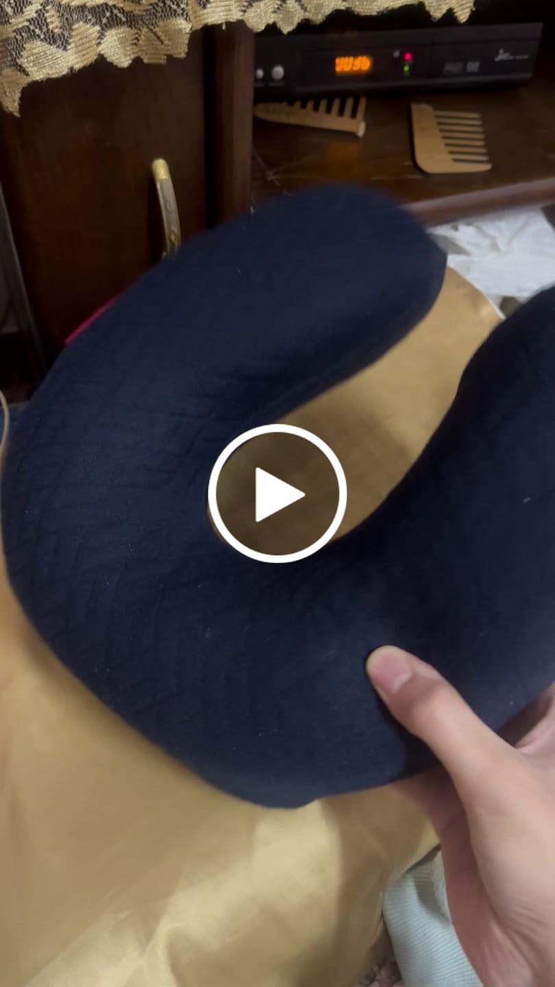 Customer video review of Ripa- Travel Neck Pillow