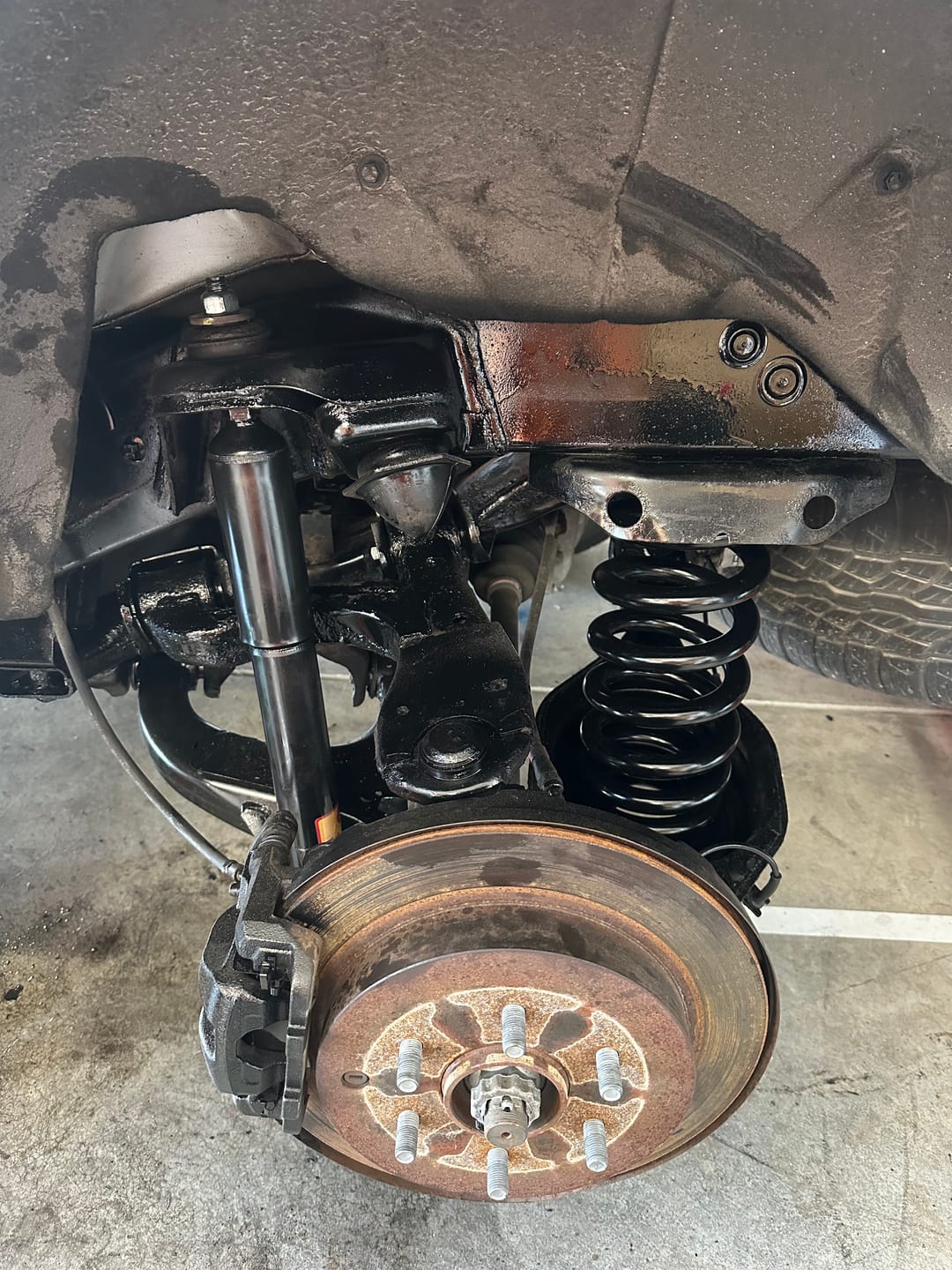 Customer photo review of 2014-2023 Infiniti QX80 with Hydraulic Body Motion Control 4 Wheel Conversion Kit (QX24F)