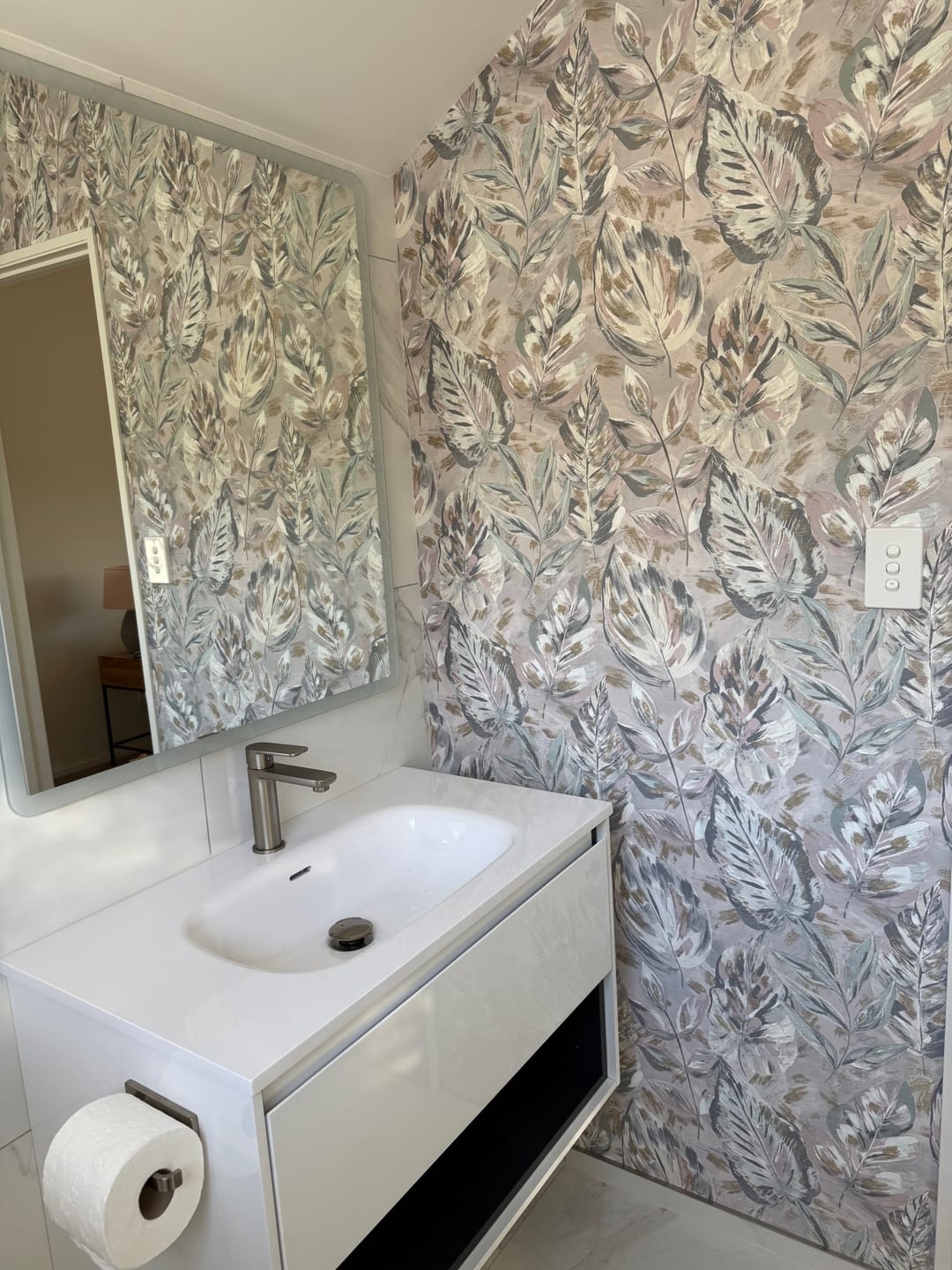 Customer photo review of Aralia -Textured Leafy Wallpaper - Pink- Discontinuing