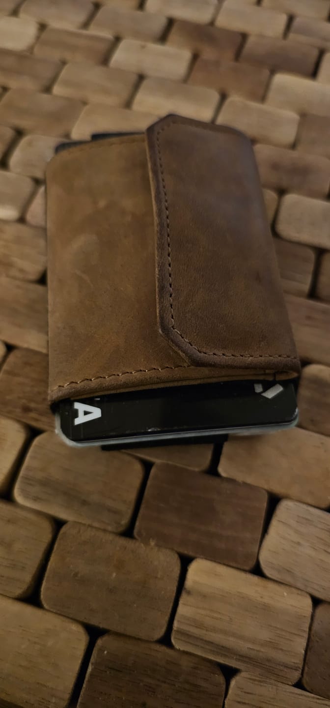 Customer photo review of Nano Boy Pocket card holder wallet with leather coin pocket