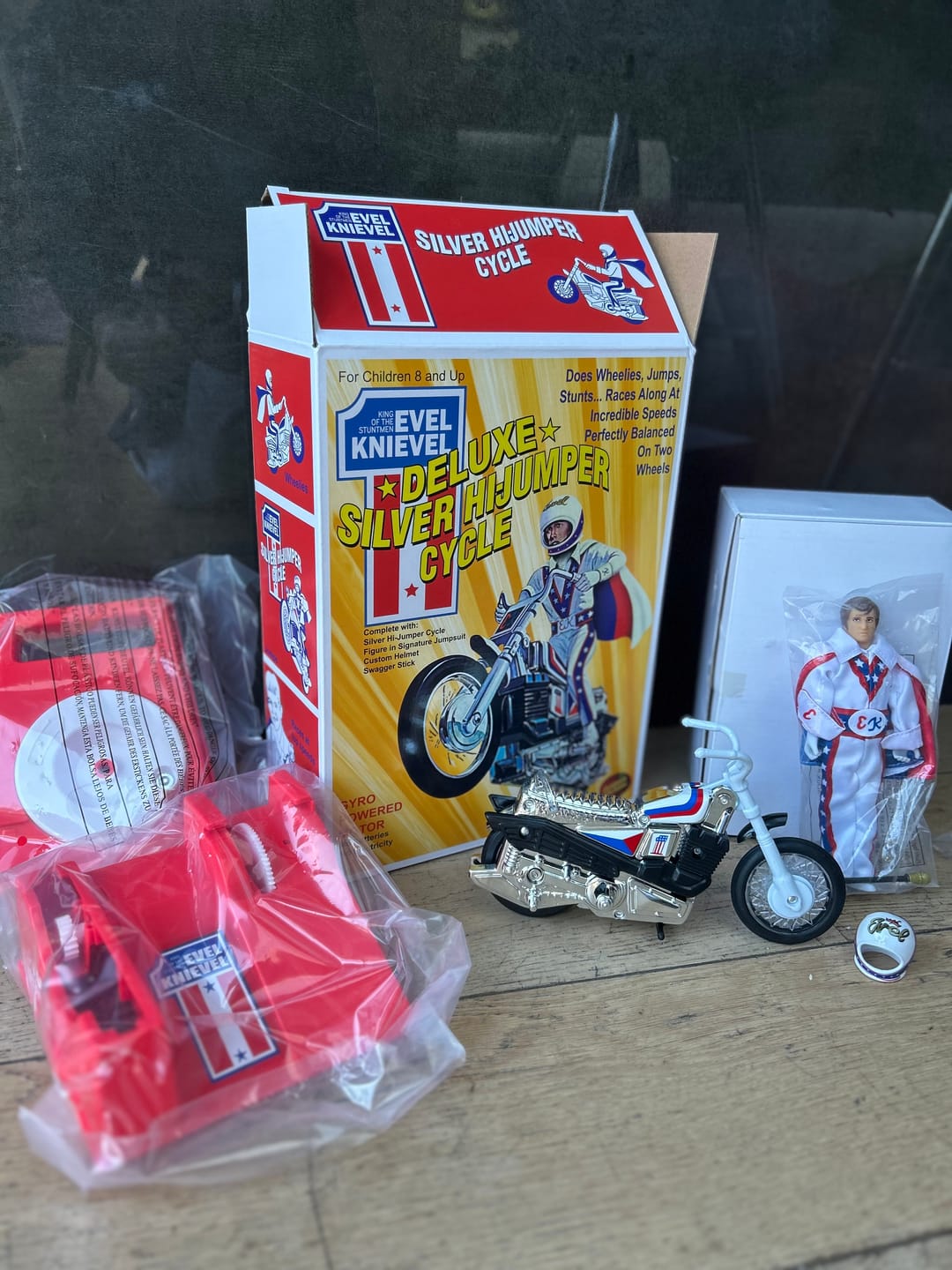 Customer photo review of Evel Knievel Deluxe Silver High Jumper Stunt Cycle