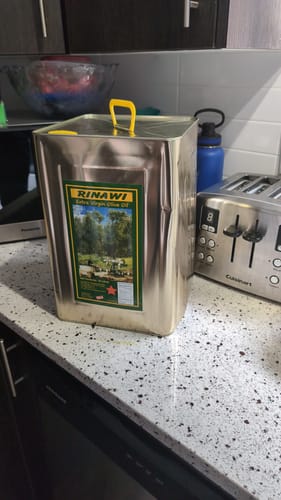Customer photo review of Rinawi Extra Virgin Olive Oil 18L Tin Can - Free Shipping to Canada
