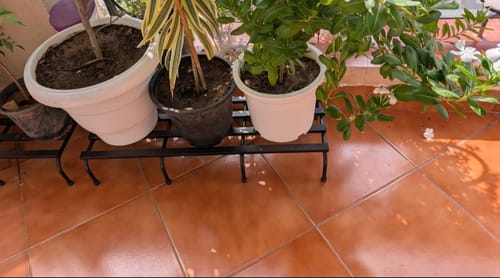 Customer photo review of United Crafts Ruged Metal Stands for Pots/Gamla