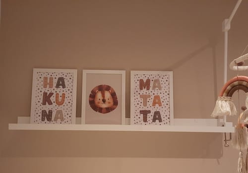 MeinBaby123 Poster 3er Set A4 Löwe Luftballon Beige