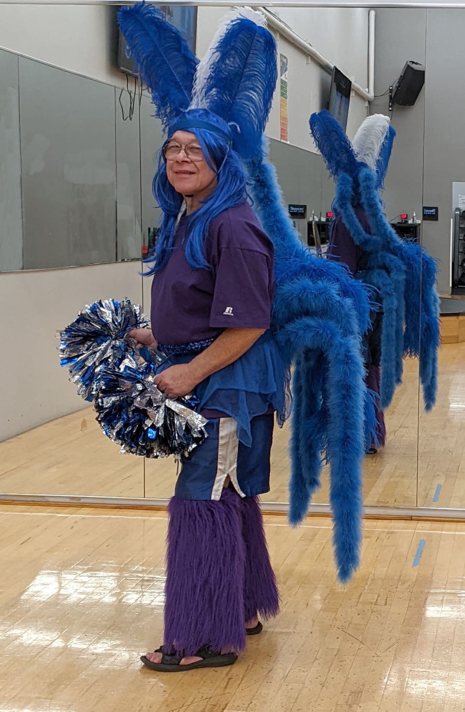 Customer photo review of Ostrich Wing Feathers | Ostrich Plumes