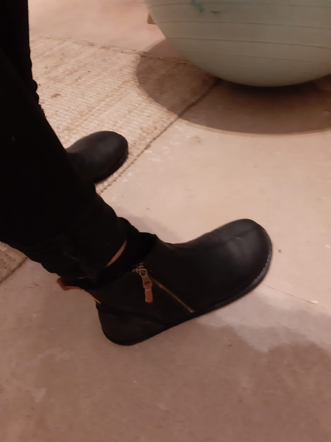 Customer photo review of Tabbie - Nero