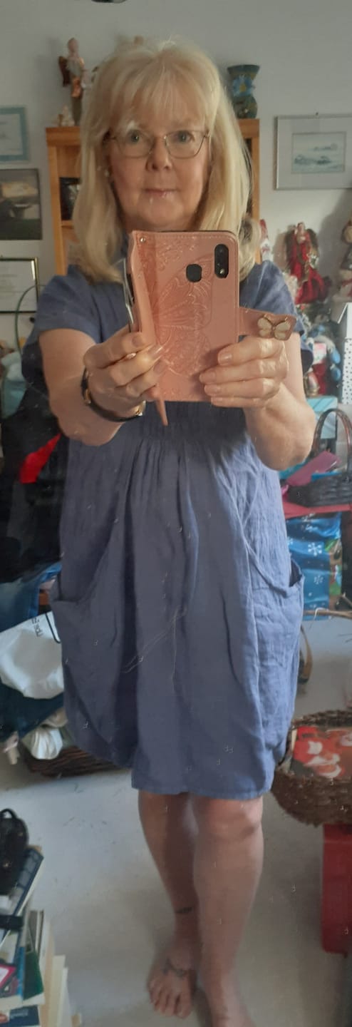 Customer photo review of Meo Linen Pocket Dress (Blueberry)