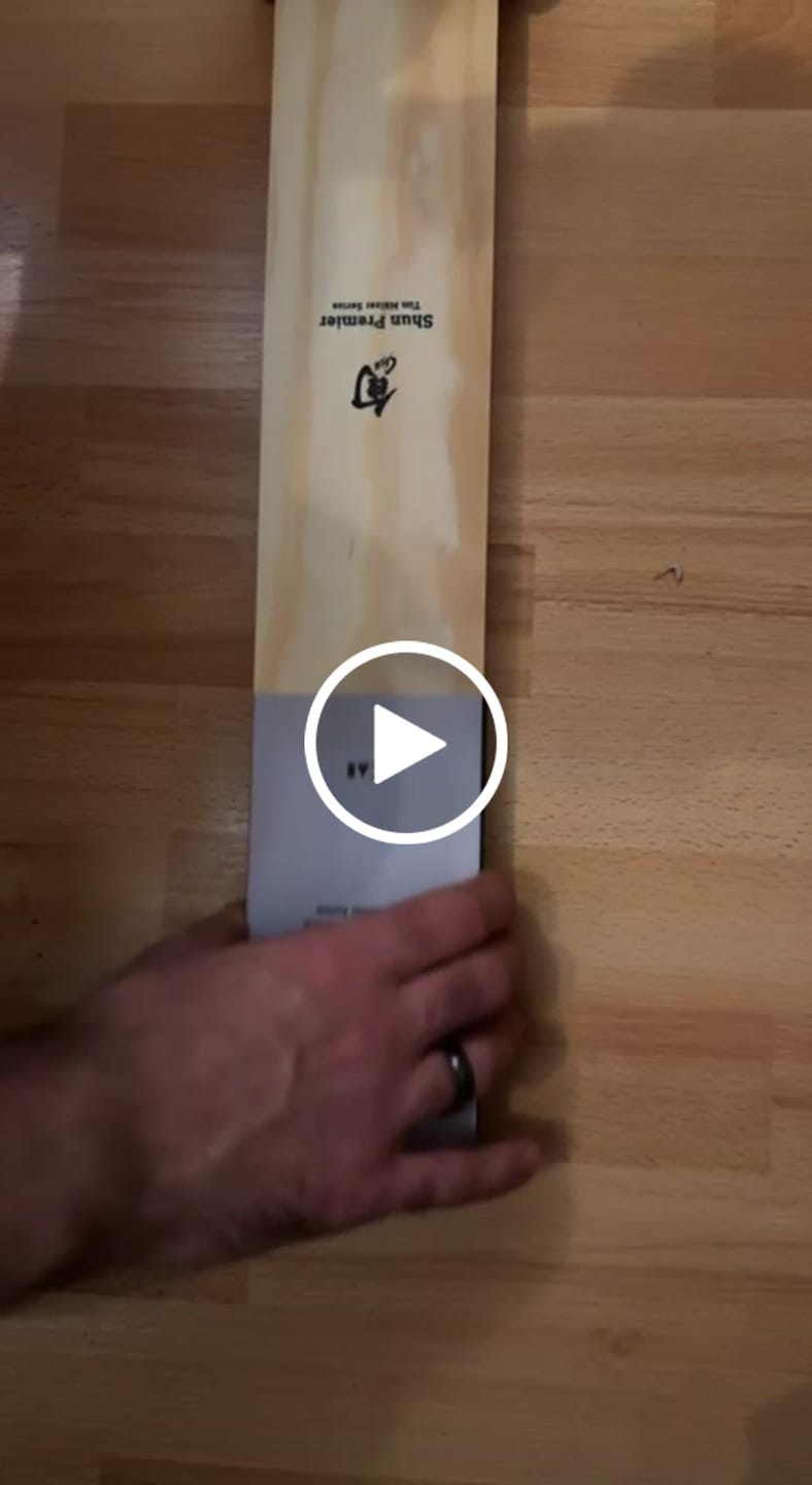 Customer video review of KAI SHUN PREMIER Kokkekniv 200 mm