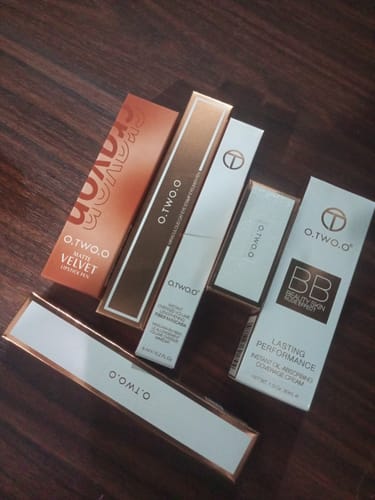 Customer photo review of O.TWO.O GLOW COLOR BOUNCE MOUSSE BLUSH