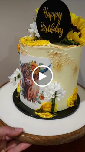 Customer video review of A5 Rectangle Custom Edible Icing Image