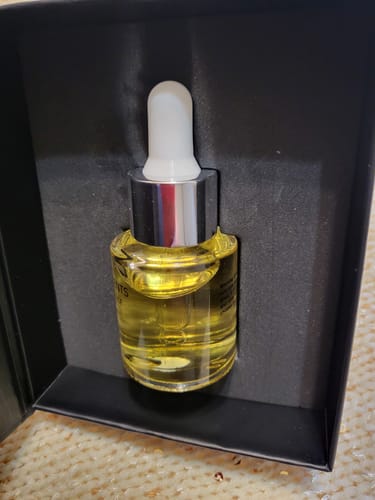 Customer photo review of Portrait Of A Lady Oil (Inspired) - Mystery Lady