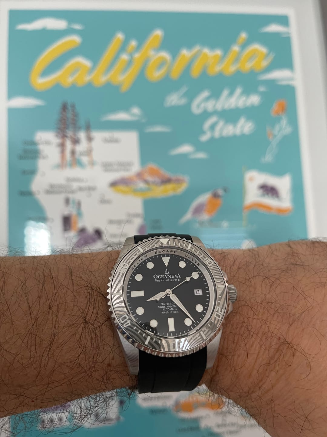 Customer photo review of Oceaneva Men's Deep Marine Explorer II 1250m Damascus Steel Watch Rubber Strap