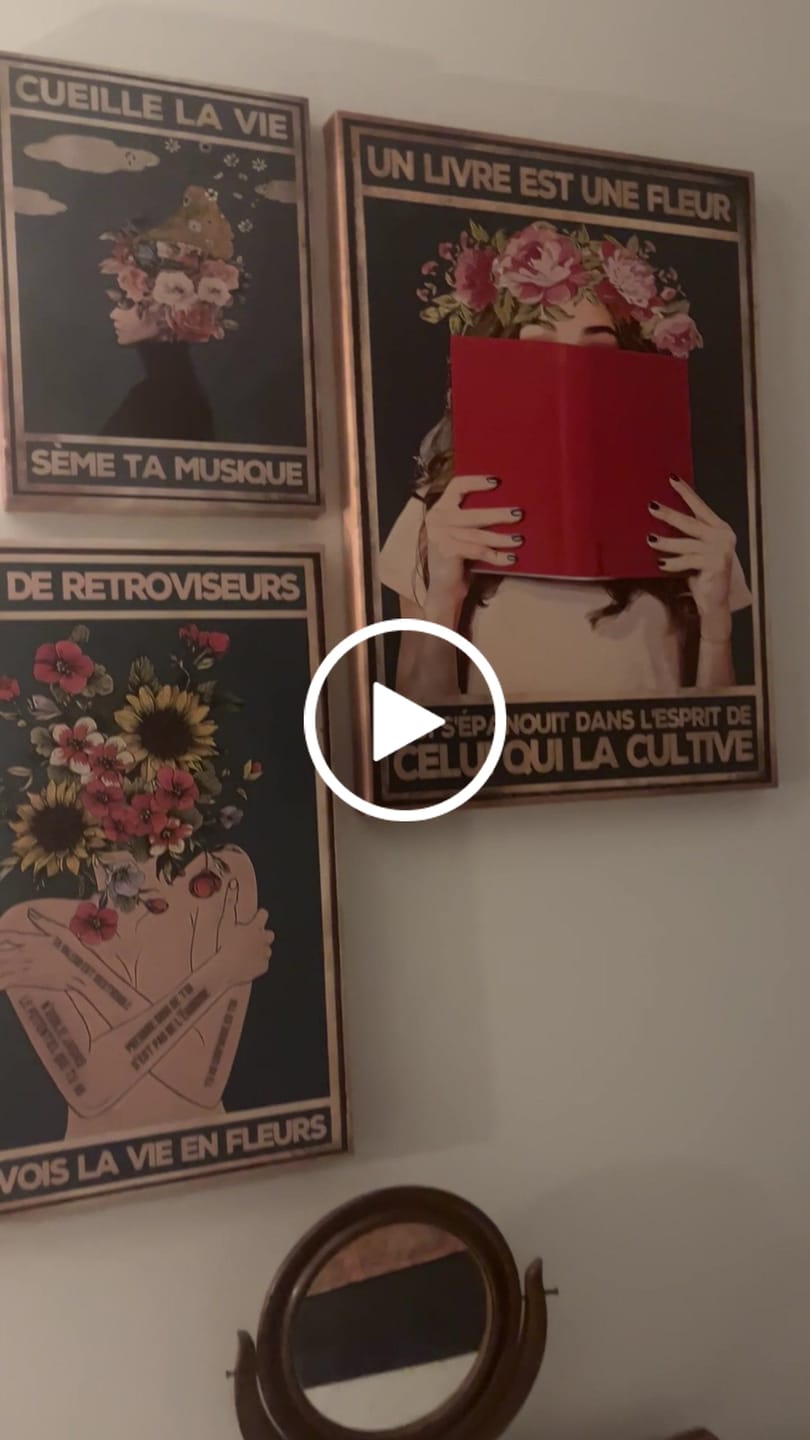 Customer video review of Un livre est une fleur qui s'épanouit dans l'esprit de celui qui la cultive