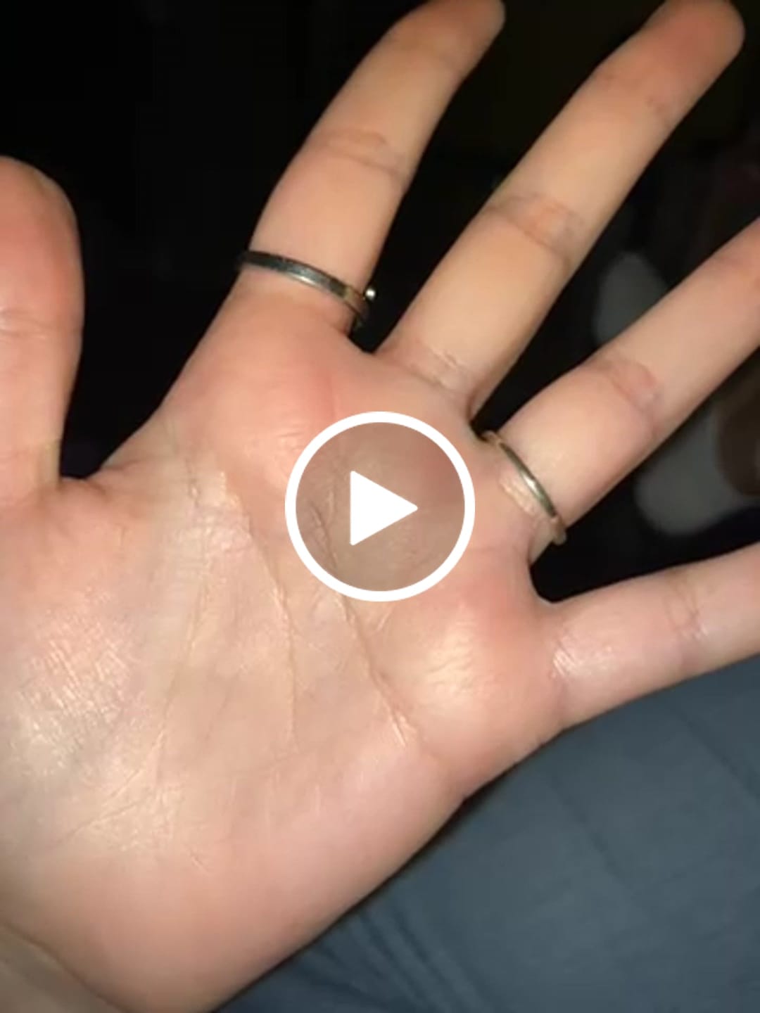 Customer video review of Anillo Rainbow