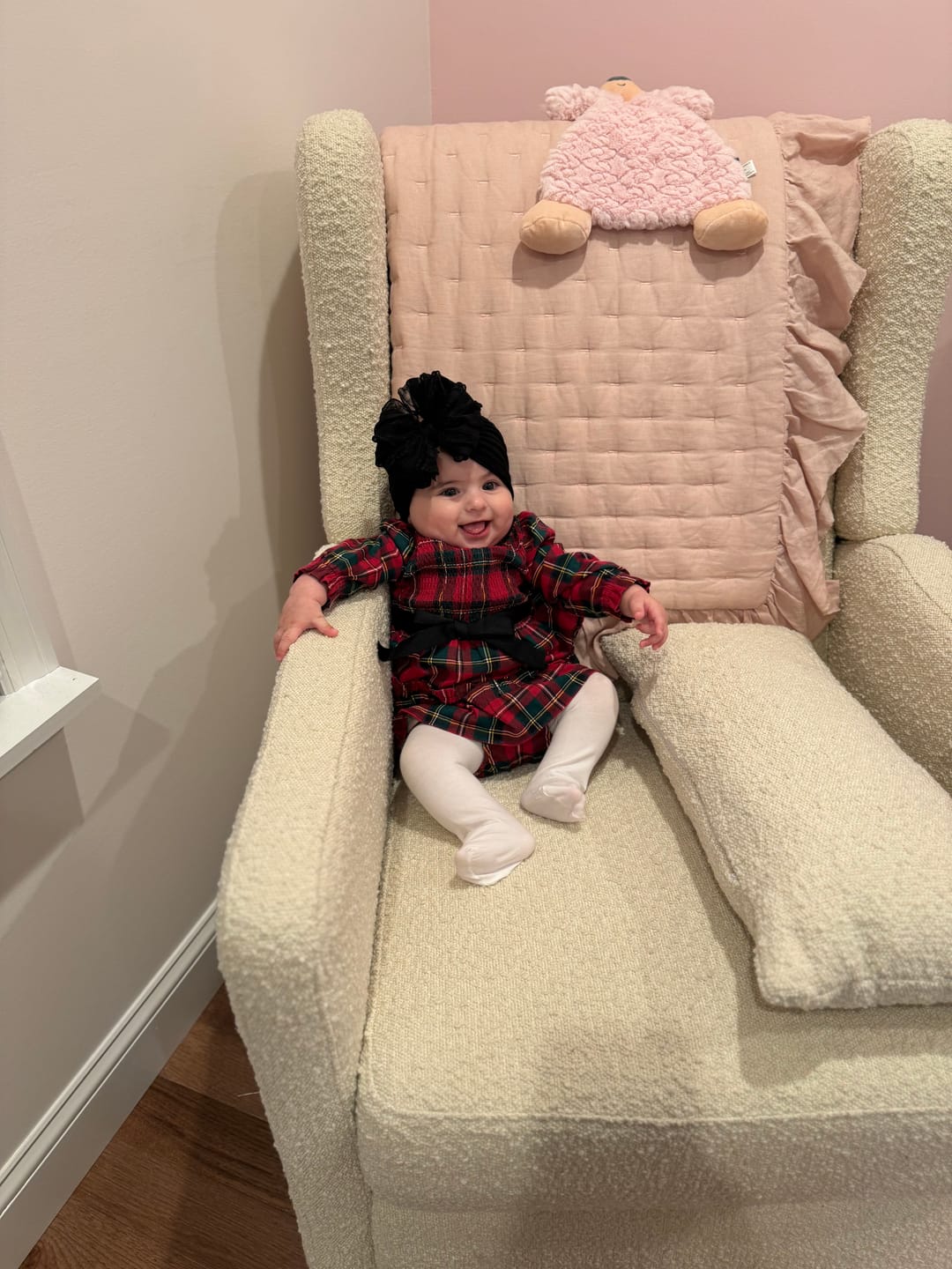 Customer photo review of Ruffled Headband- Black