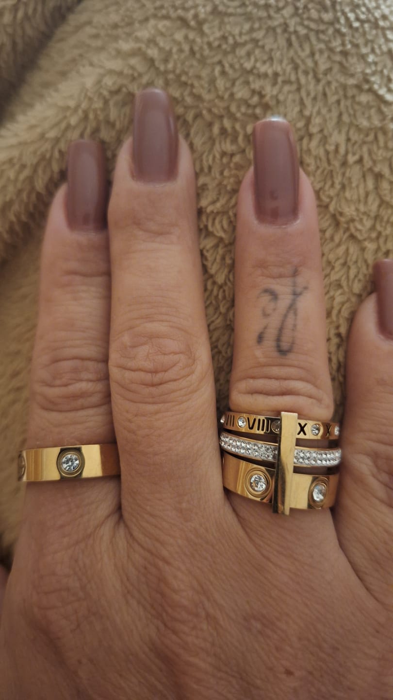 Customer photo review of Anel Triplo Glamour Banhado em Ouro 18k