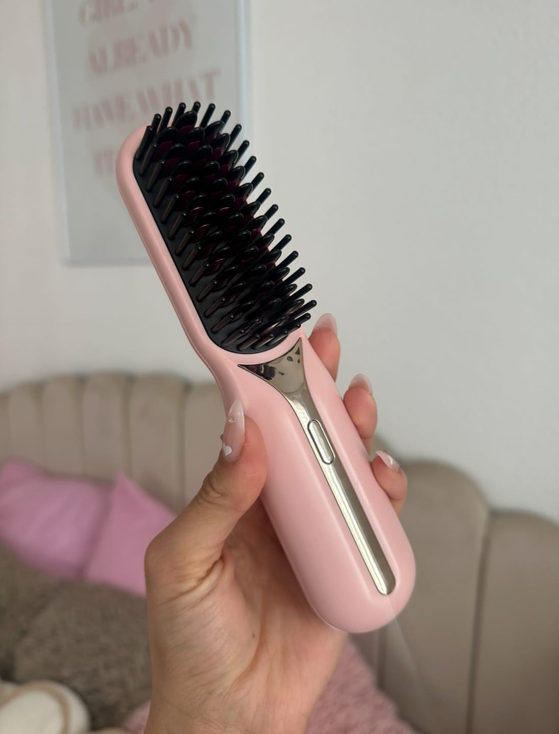 Customer photo review of LumoShine Brush® - Vielseitige Bürste für jeden Haarstyle